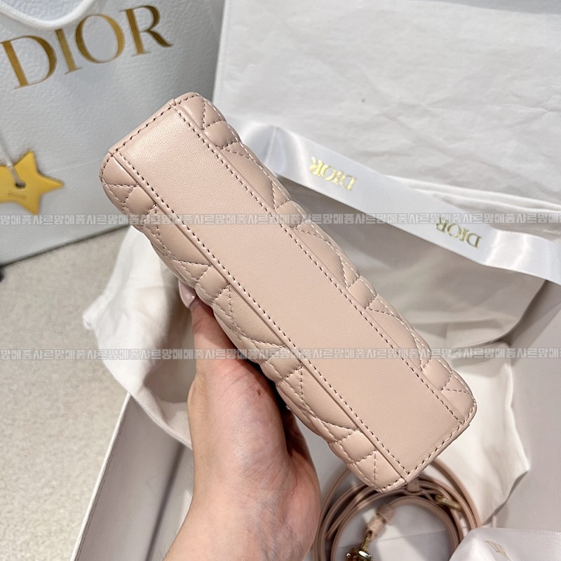 디올레이디디조이백미니백  20260328-163211-004루.jpg