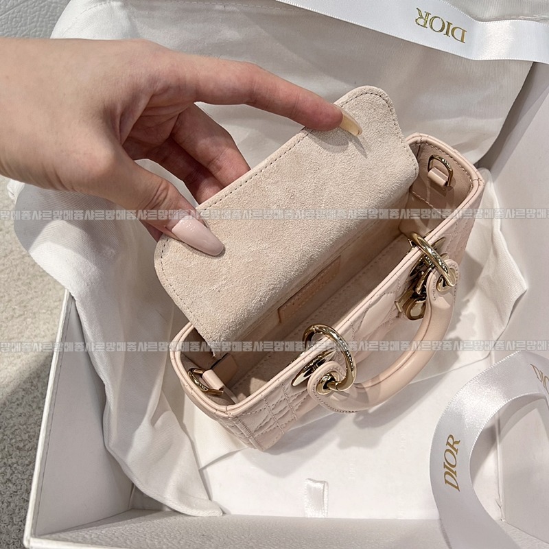 디올레이디디조이백미니백  20260328-163211-008루.jpg