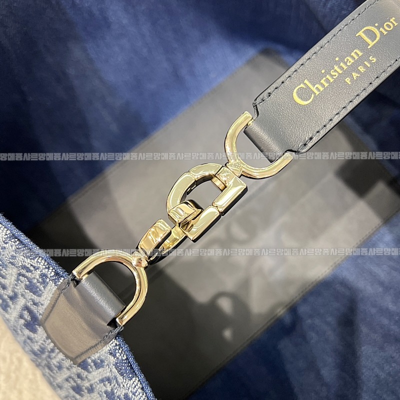 디올뚜주흐토트백  20260329-100740-006루.jpg