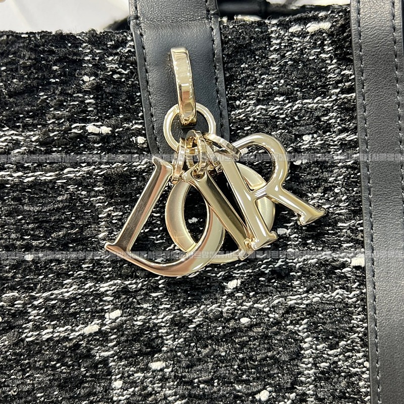 디올뚜주흐토트백  20260329-101237-007루.jpg