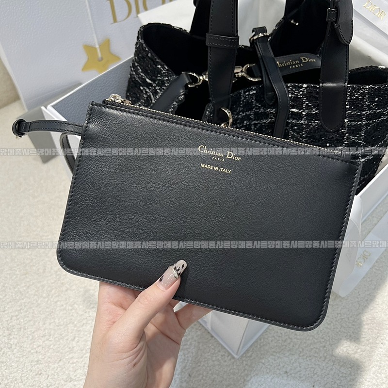 디올뚜주흐토트백  20260329-101237-010루.jpg