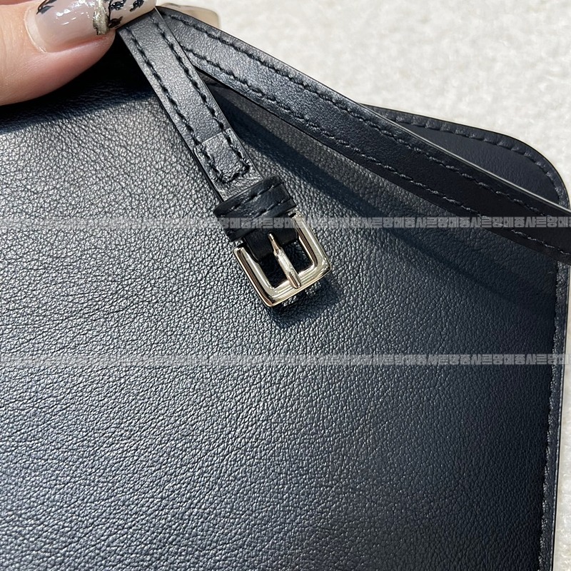 디올뚜주흐토트백  20260329-101238-014루.jpg