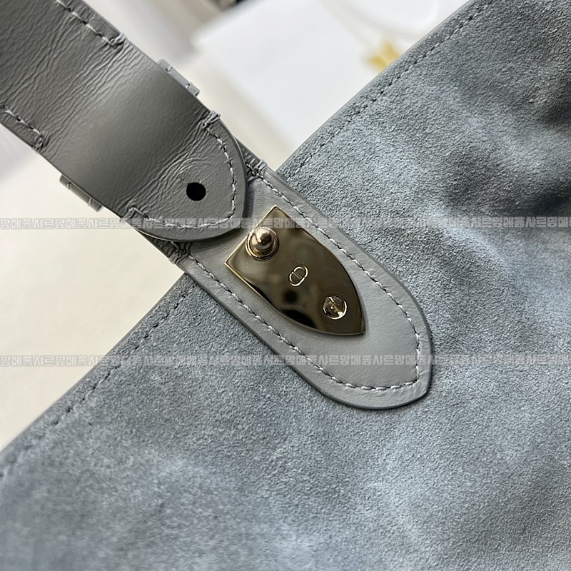 디올뚜주흐토트백  20260329-101531-013루.jpg