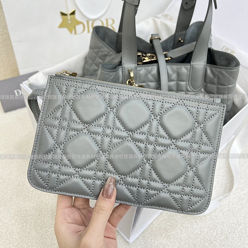 디올뚜주흐토트백  20260329-101532-016루.jpg