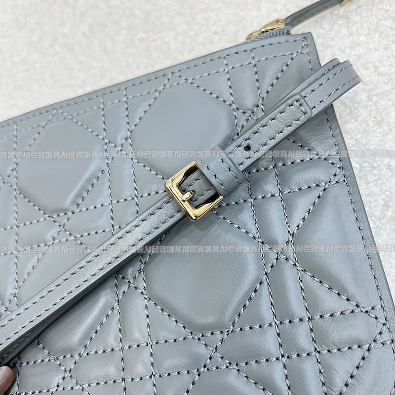 디올뚜주흐토트백  20260329-101532-017루.jpg