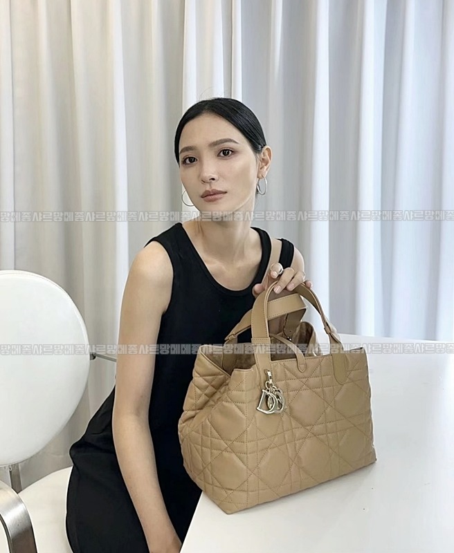 디올뚜주흐토트백  20260329-101818-024루.jpg