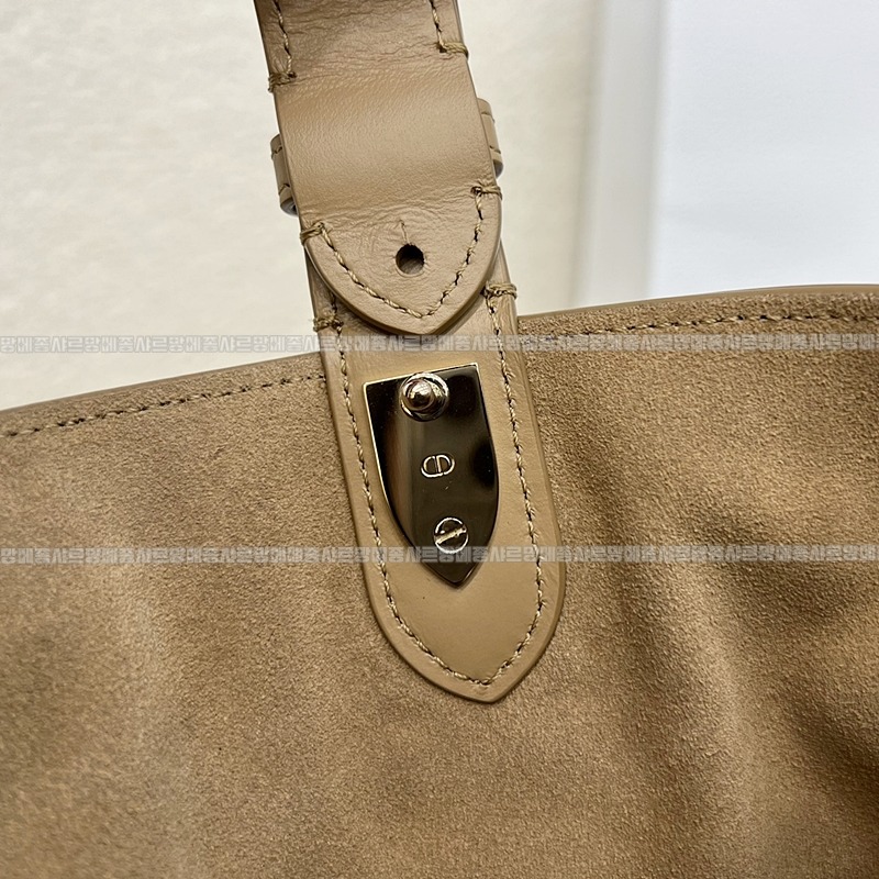 디올뚜주흐토트백  20260329-101815-005루.jpg