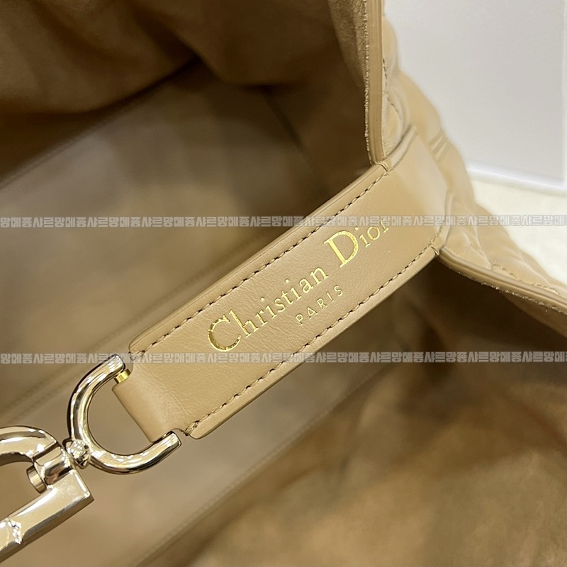 디올뚜주흐토트백  20260329-101815-008루.jpg