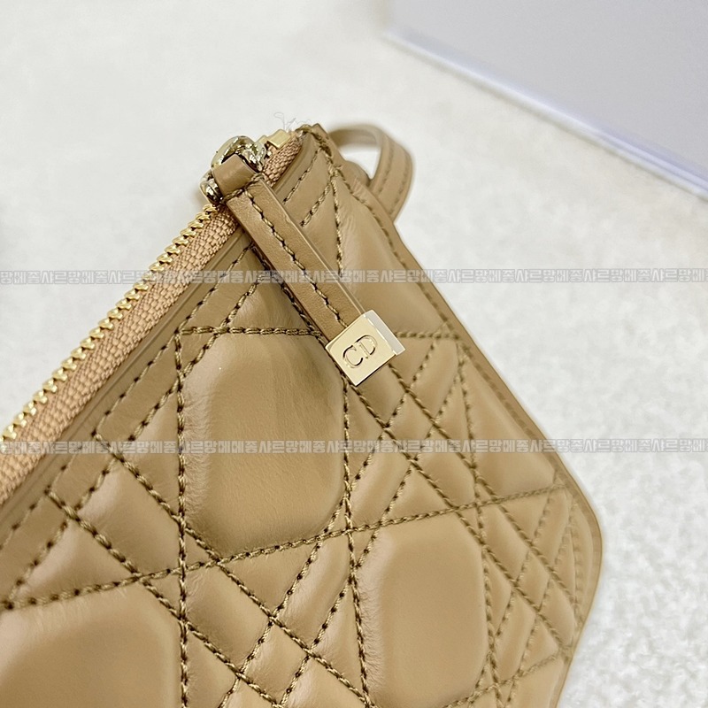 디올뚜주흐토트백  20260329-101817-017루.jpg