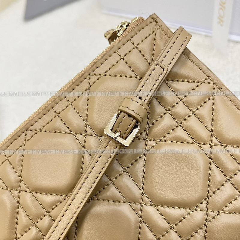 디올뚜주흐토트백  20260329-101817-018루.jpg