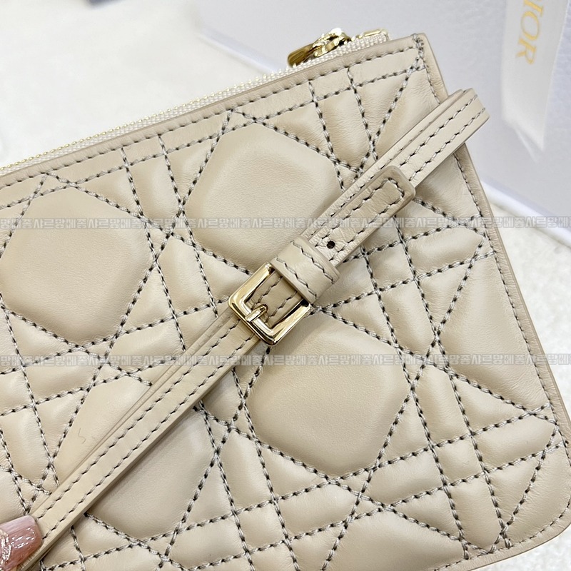 디올뚜주흐토트백  20260329-102241-019루.jpg