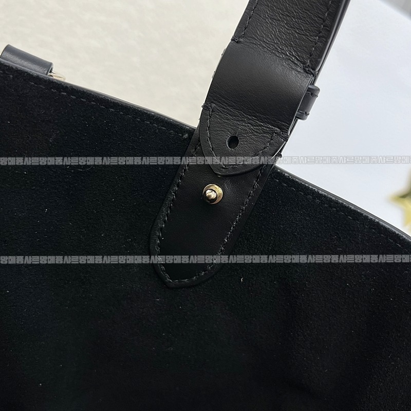 디올뚜주흐토트백  20260329-102631-013루.jpg