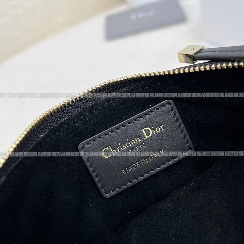 디올뚜주흐토트백  20260329-102631-019루.jpg