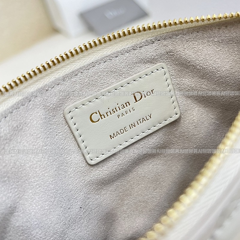 디올뚜주흐토트백  20260329-102911-020루.jpg