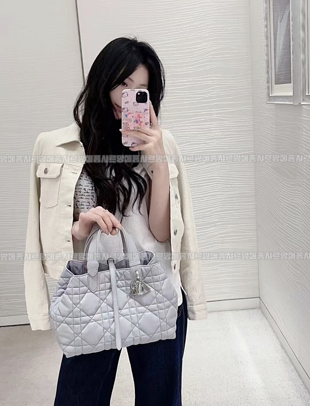 디올뚜주흐토트백  20260329-103143-016루.jpg