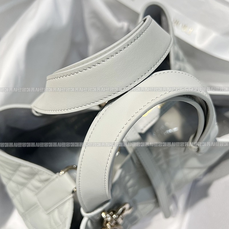 디올뚜주흐토트백  20260329-103142-014루.jpg