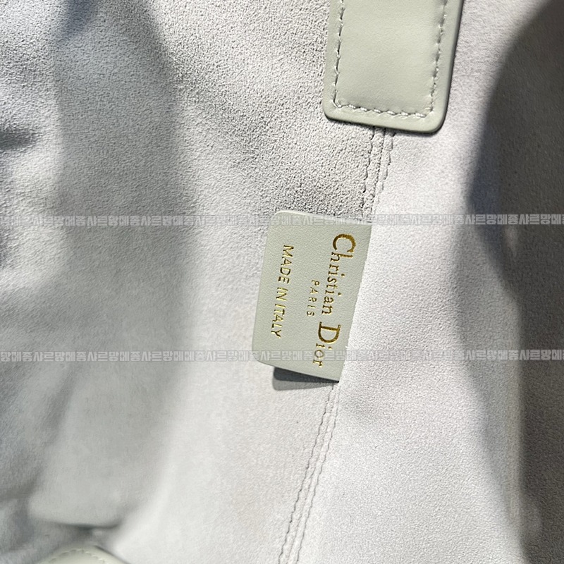 디올뚜주흐토트백  20260329-103143-015루.jpg