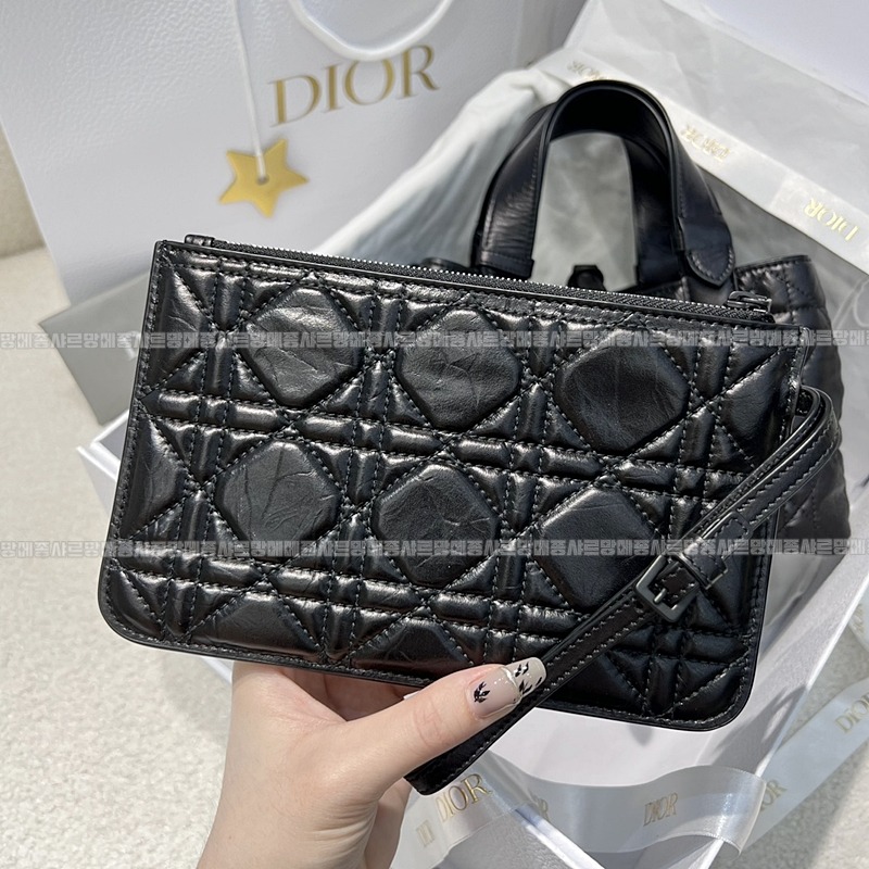 디올뚜주흐토트백  20260329-103405-011루.jpg