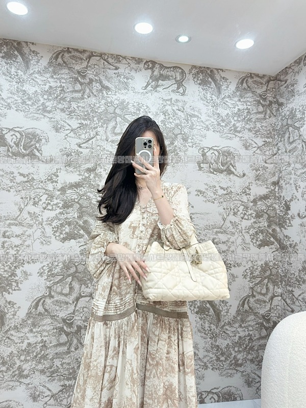 디올뚜주흐토트백  20260329-103624-017루.jpg