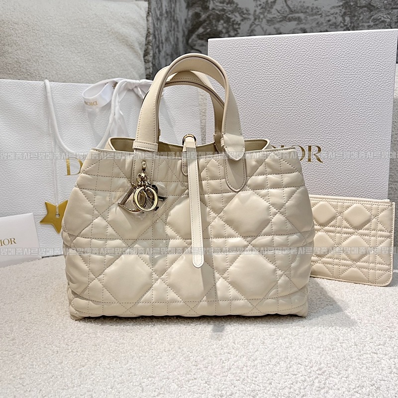 디올뚜주흐토트백  20260329-103621-001루.jpg