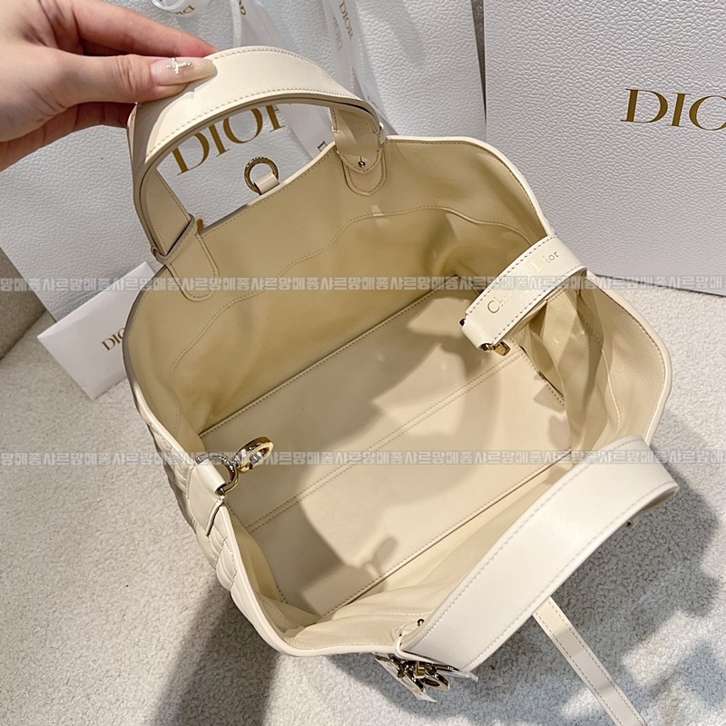 디올뚜주흐토트백  20260329-103622-005루.jpg