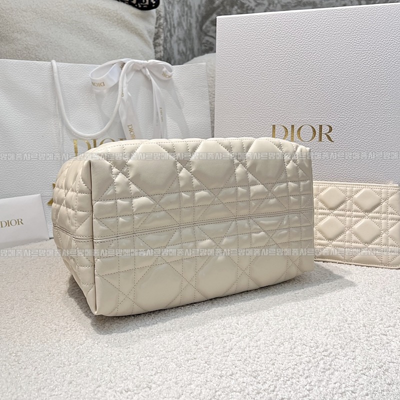 디올뚜주흐토트백  20260329-103622-004루.jpg