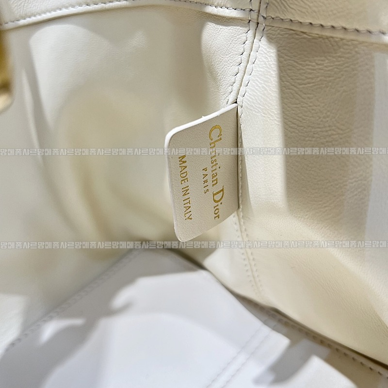 디올뚜주흐토트백  20260329-103622-009루.jpg