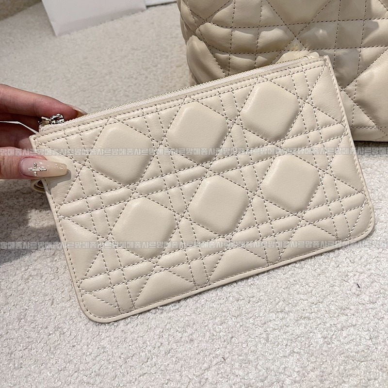 디올뚜주흐토트백  20260329-103622-010루.jpg