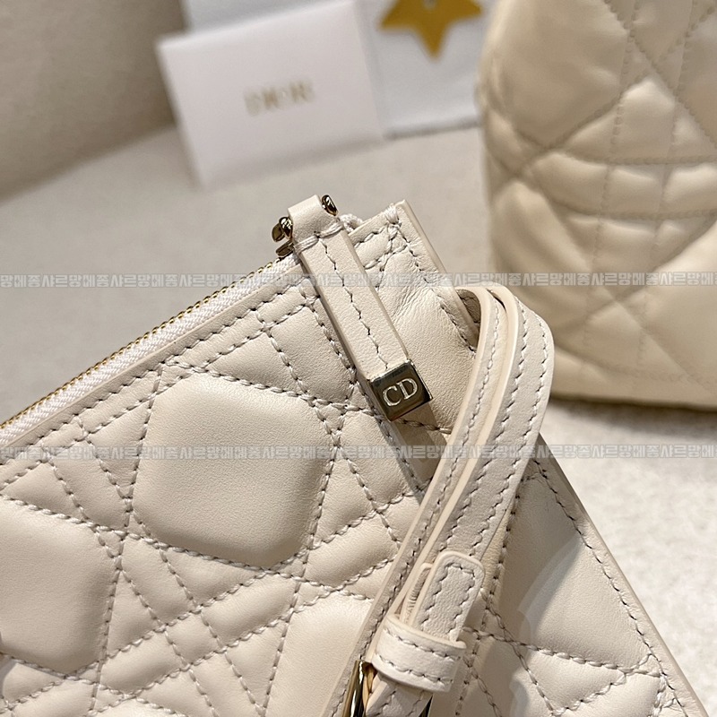 디올뚜주흐토트백  20260329-103623-013루.jpg