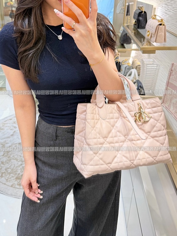 디올뚜주흐토트백  20260329-103835-018루.jpg