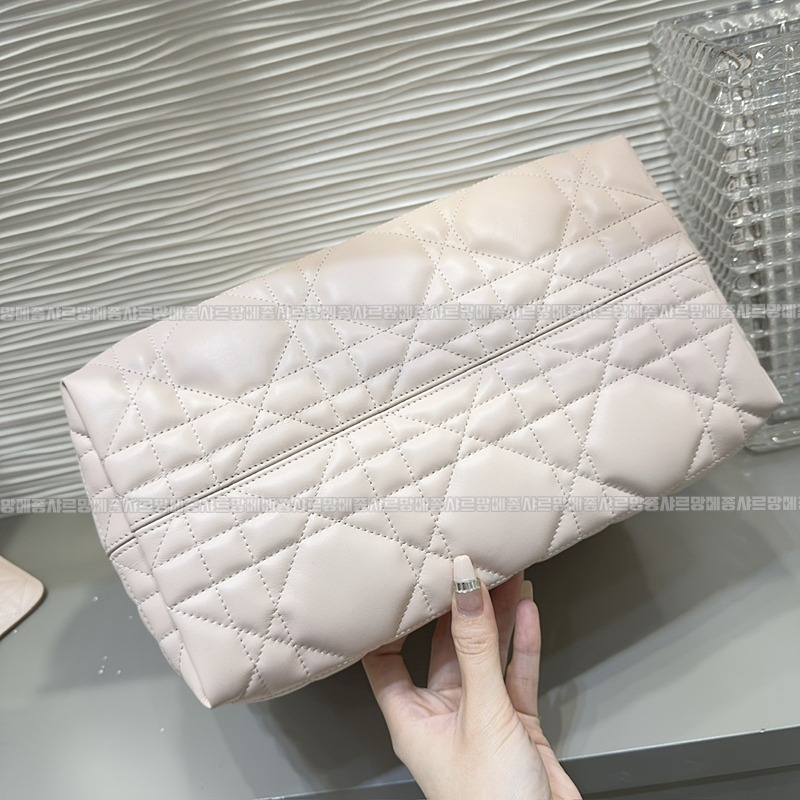 디올뚜주흐토트백  20260329-103832-003루.jpg