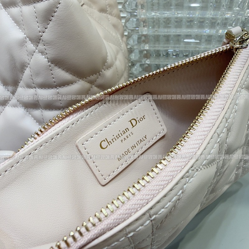 디올뚜주흐토트백  20260329-103834-012루.jpg