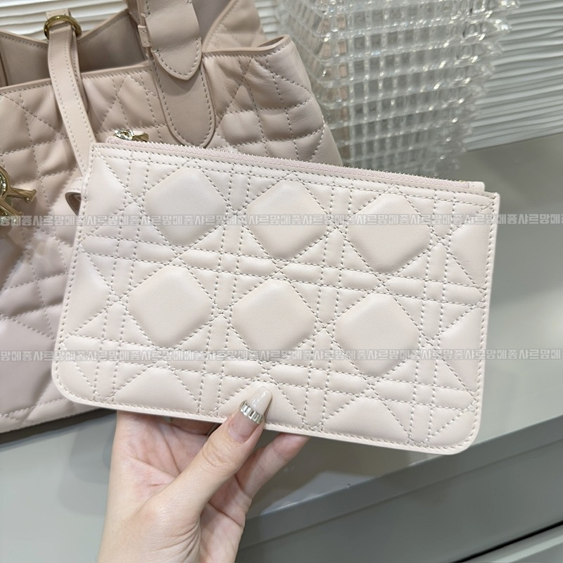 디올뚜주흐토트백  20260329-103833-010루.jpg