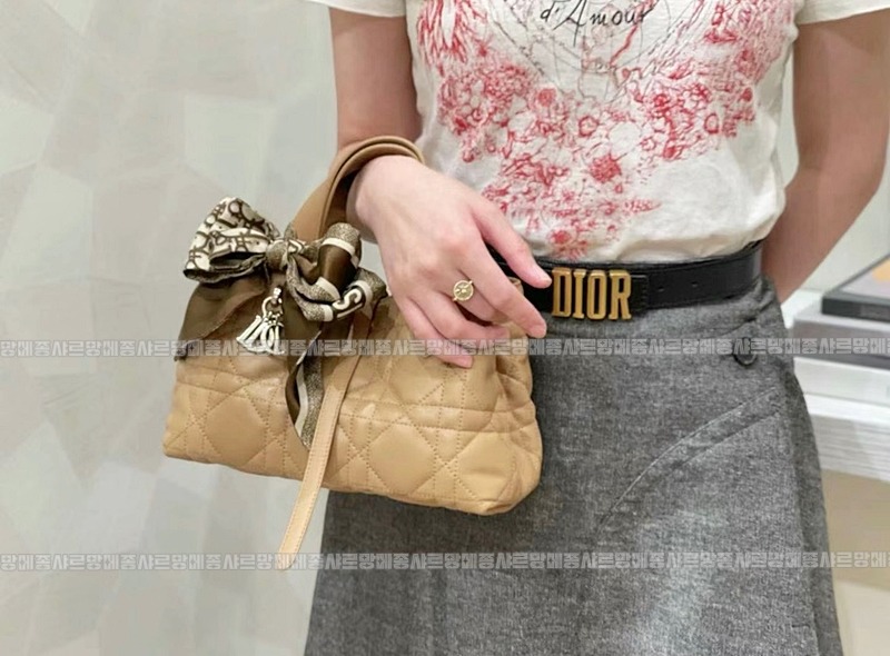 디올뚜주흐토트백스몰  20260329-105036-023루.jpg