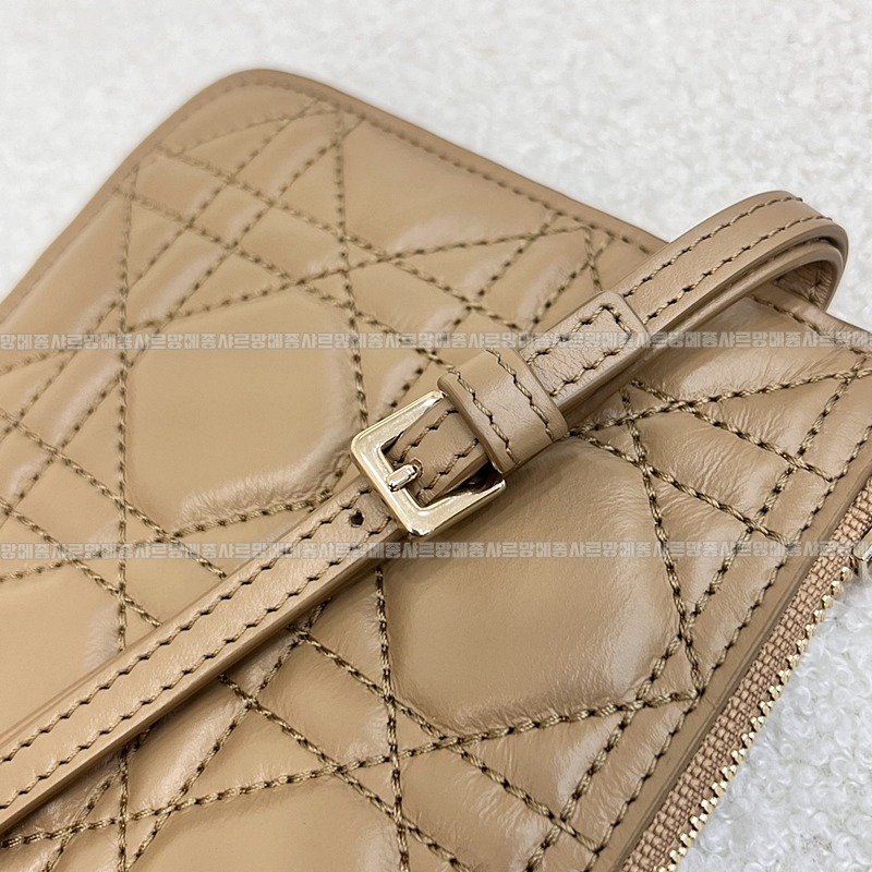 디올뚜주흐토트백스몰  20260329-105036-021루.jpg