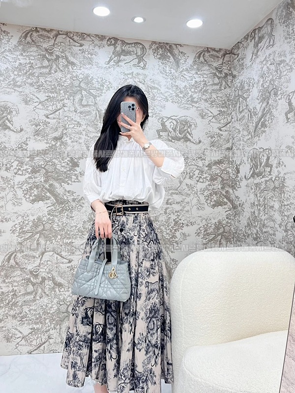 디올뚜주흐토트백스몰  20260329-105413-023루.jpg