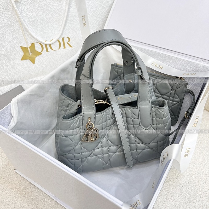 디올뚜주흐토트백스몰  20260329-105410-005루.jpg