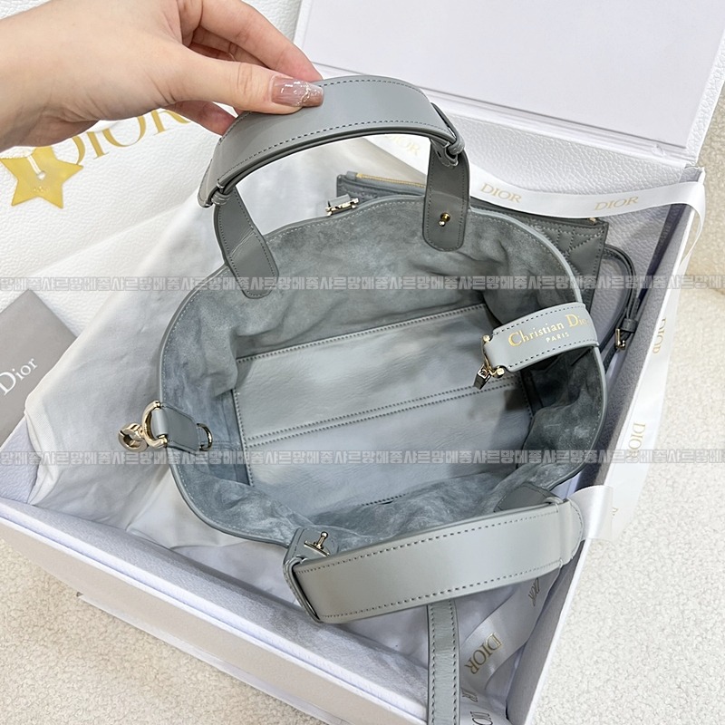 디올뚜주흐토트백스몰  20260329-105410-008루.jpg