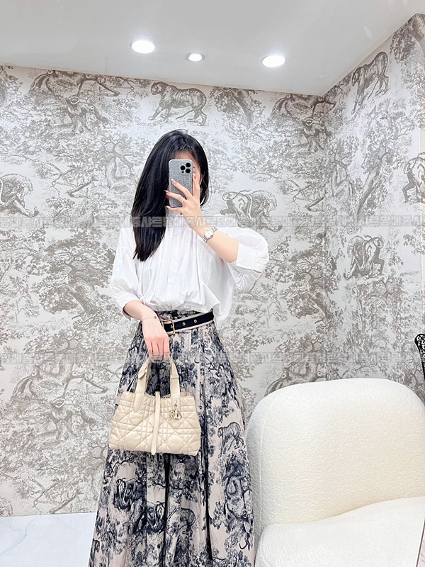 디올뚜주흐토트백스몰  20260329-105859-025루.jpg