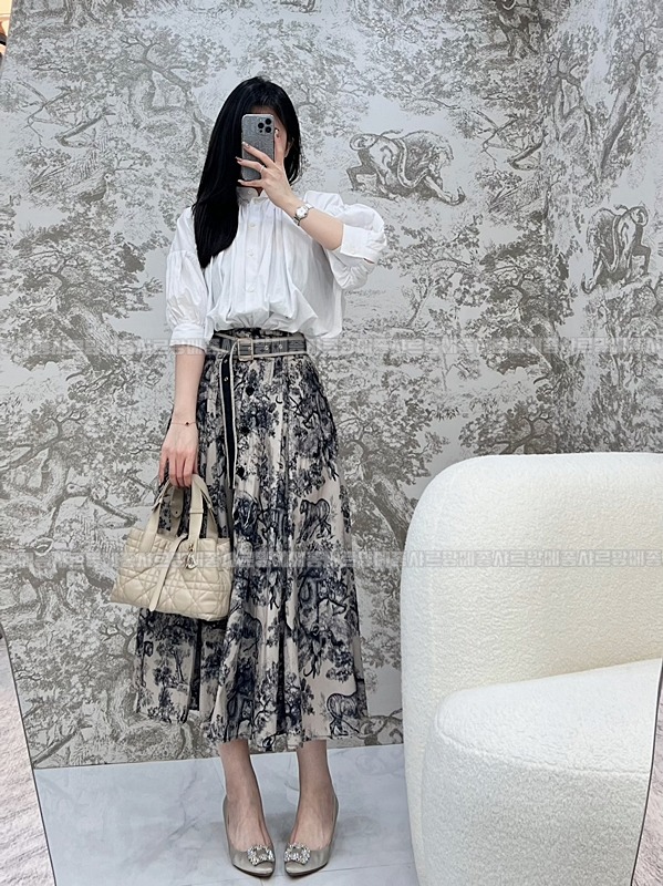 디올뚜주흐토트백스몰  20260329-105859-026루.jpg