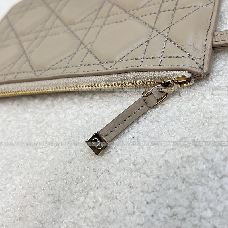 디올뚜주흐토트백스몰  20260329-105858-021루.jpg