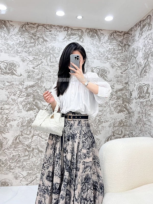 디올뚜주흐토트백스몰  20260329-110159-026루.jpg