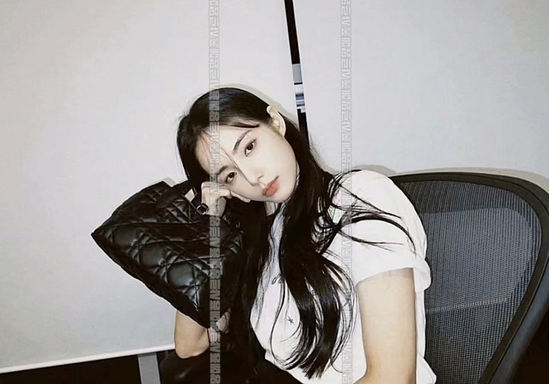 디올뚜주흐토트백스몰  20260329-110608-024루.jpg