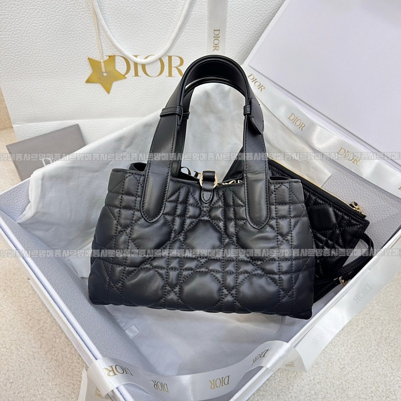 디올뚜주흐토트백스몰  20260329-110605-002루.jpg