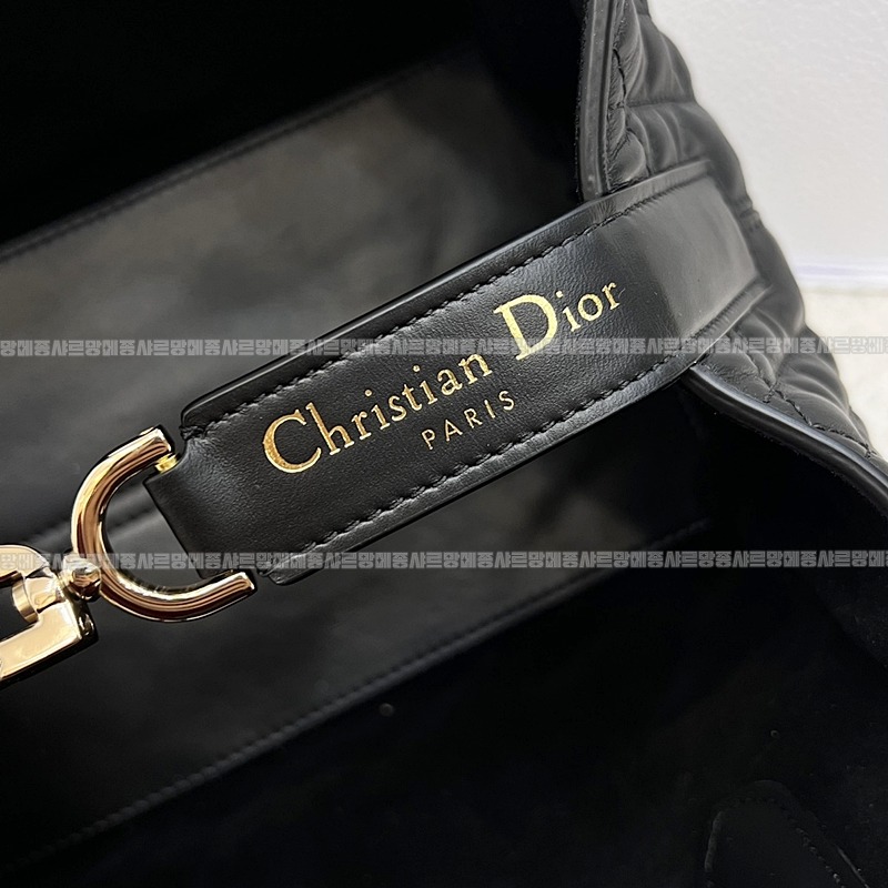 디올뚜주흐토트백스몰  20260329-110606-009루.jpg