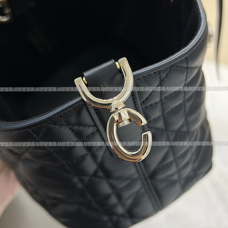 디올뚜주흐토트백스몰  20260329-110606-013루.jpg