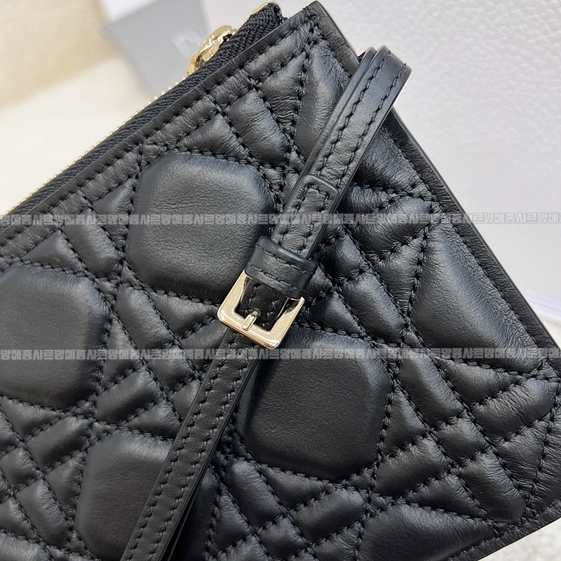 디올뚜주흐토트백스몰  20260329-110607-021루.jpg