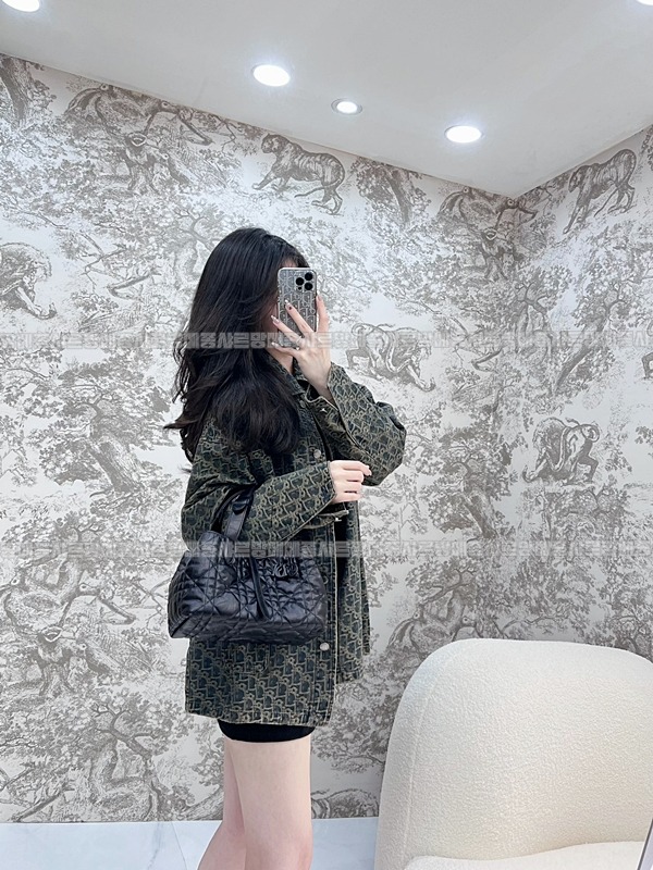 디올뚜주흐토트백스몰  20260329-110944-018루.jpg