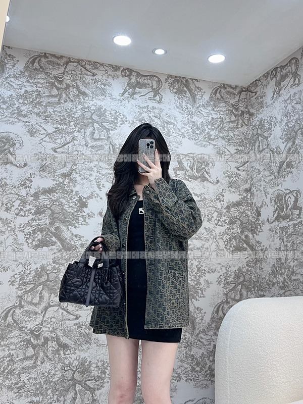 디올뚜주흐토트백스몰  20260329-110945-019루.jpg