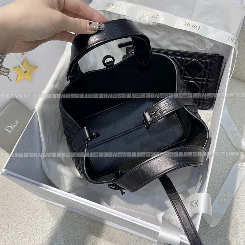 디올뚜주흐토트백스몰  20260329-110943-006루.jpg